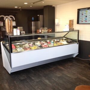 La Squadra Marisa fagylaltvitrin